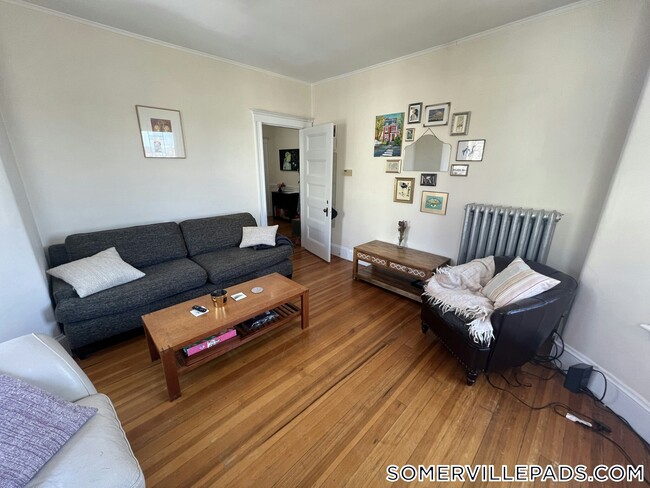 Building Photo - 51 Ibbetson St