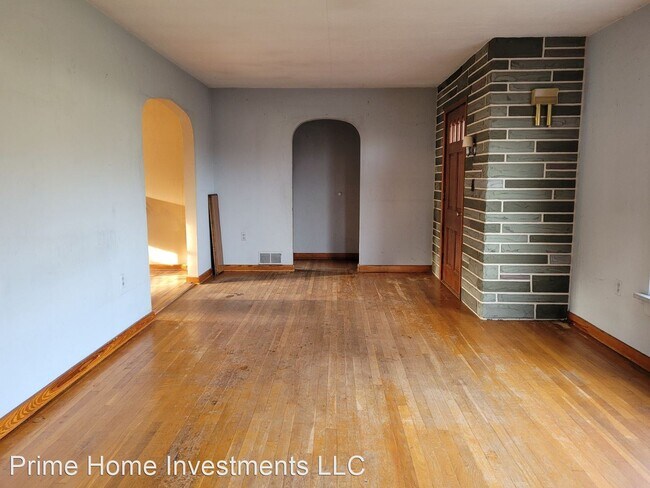 Building Photo - 2 br, 1 bath House - 3943 Westbranch Highway