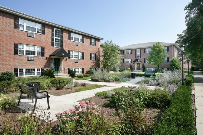 Albemarle Gardens - 129-151 North St Newtonville, MA | Apartments.com