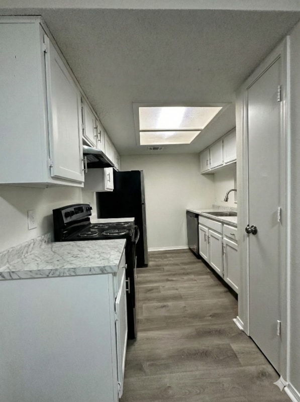 Foto del edificio - 410 Oakwood Ave