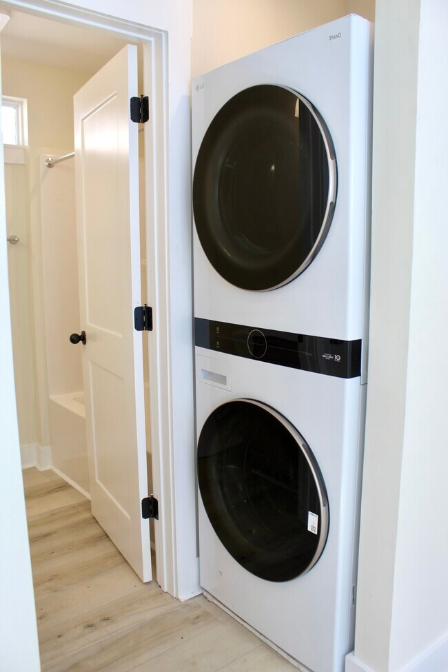 Foto del edificio - 215 Gores Row