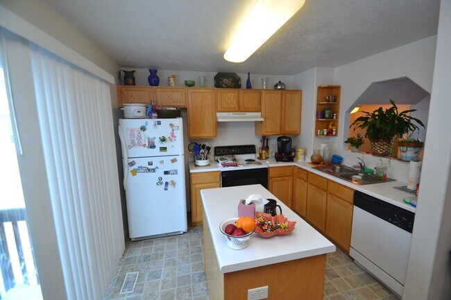 Foto del edificio - 448 Braidhill Dr