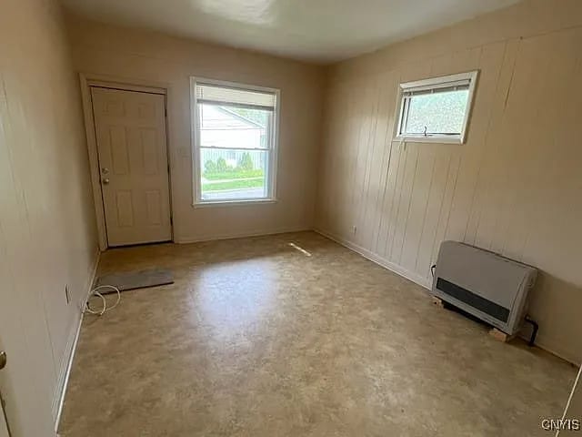 Building Photo - 321-25 N Midler Ave