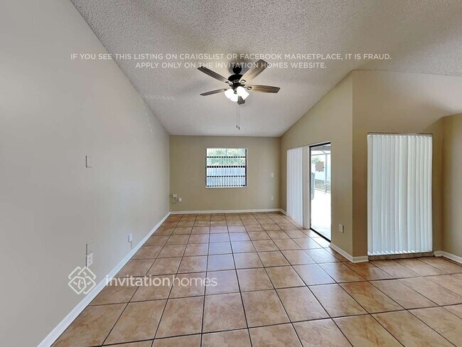 Foto del edificio - 13960 Beechwood Ct