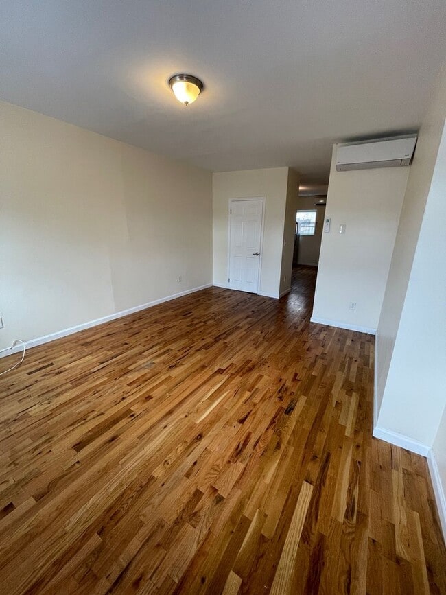 Foto del edificio - 202 Broadway