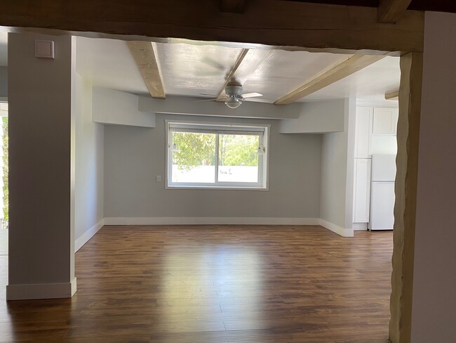 Building Photo - 15488 Del Gado Dr