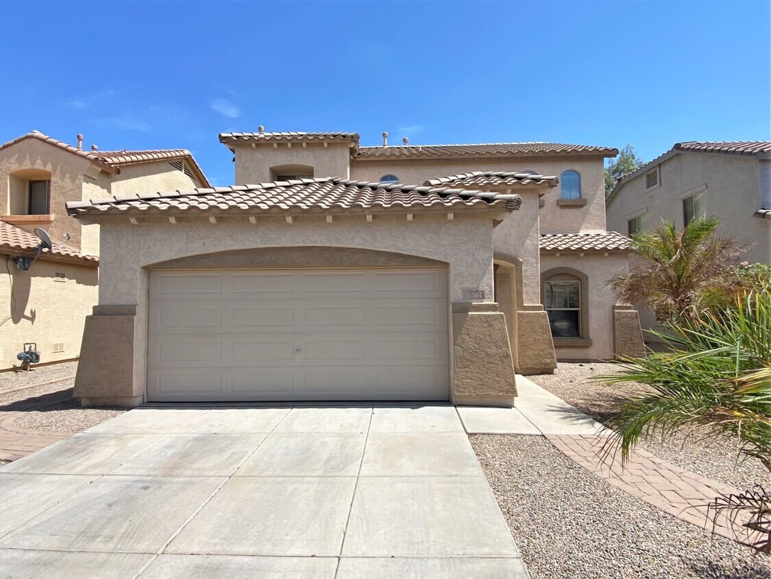 Primary Photo - 15961 N Cristine Ln