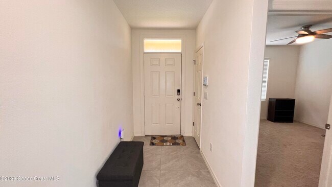 Foto del edificio - 1322 McFarland Dr
