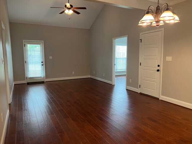 Building Photo - 3391 Greymoor Cir
