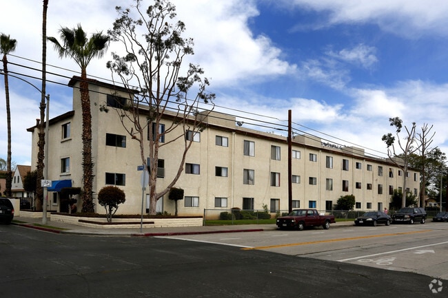 Building Photo - McDonald Apartments
