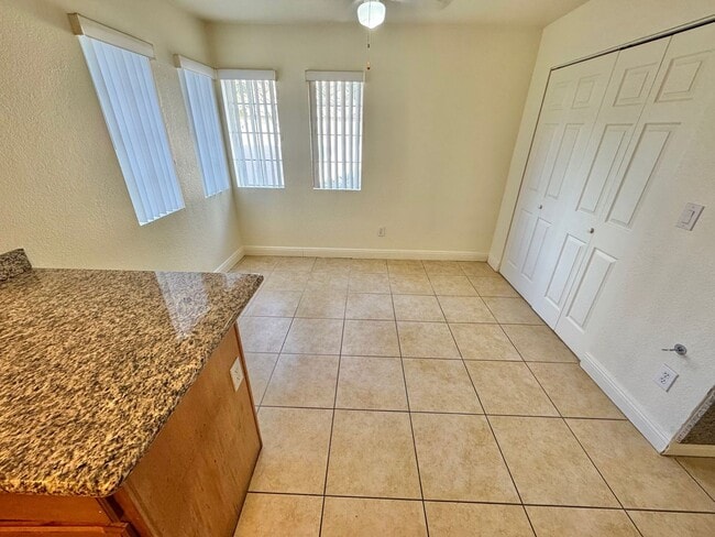 Building Photo - BRIGHT 2-BEDROOM CONDO IN CENTRAL LAS VEGAS