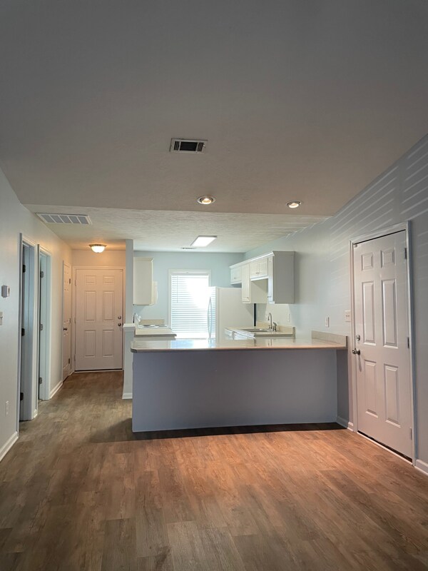 Building Photo - 7123 Belize Dr