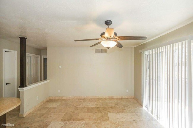 Foto del edificio - 6466 Ridgecrest Rd