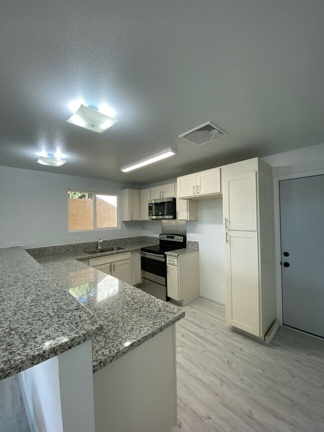 Foto del edificio - For Rent - 95-248 Wailawa St. A