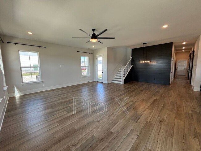 Foto del edificio - 6704 Autumn Ave