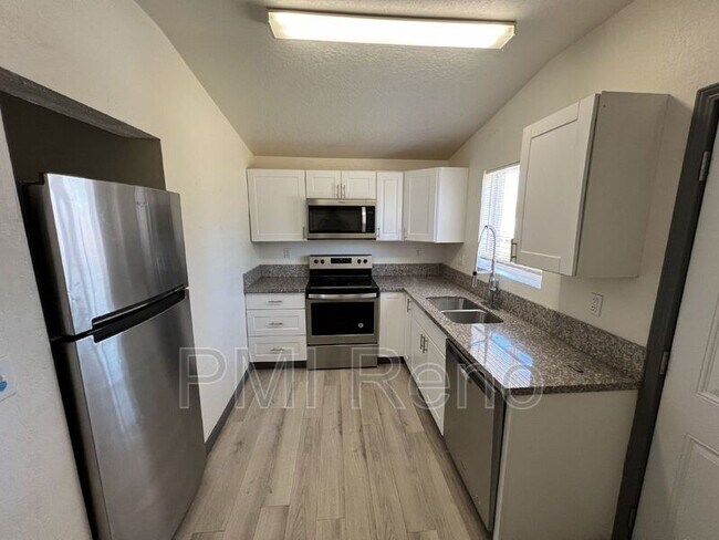 Foto del edificio - 656 Spokane St