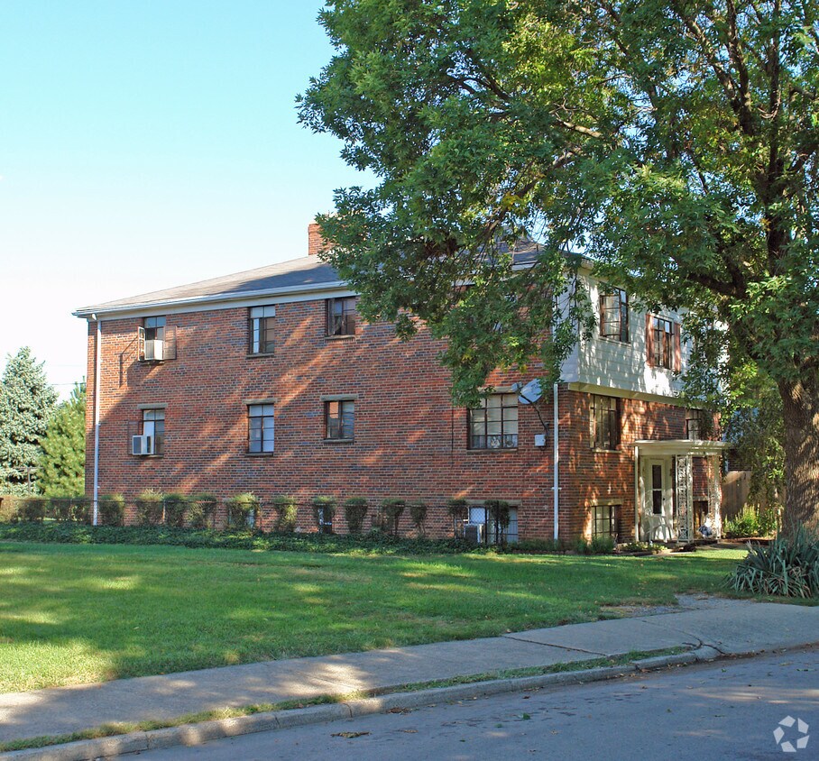 933 Broadview Blvd S, Dayton, OH 45419 Apartments in Dayton, OH