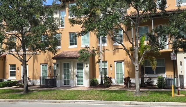 Foto del edificio - 819 SW 147th Ave