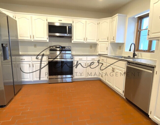 Foto del edificio - 625 NE St Andrews Cir