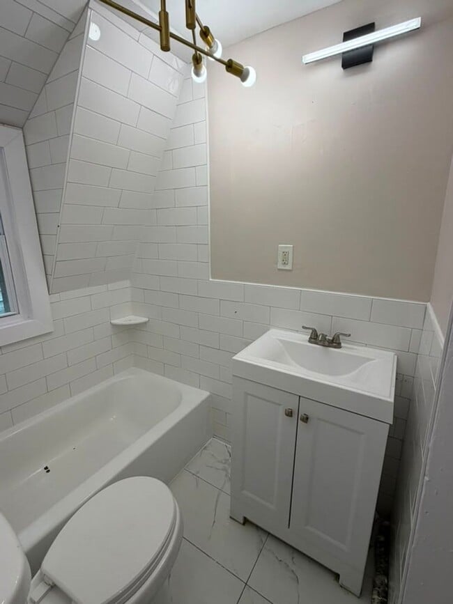 Photo - 224 N 9th St Apartment