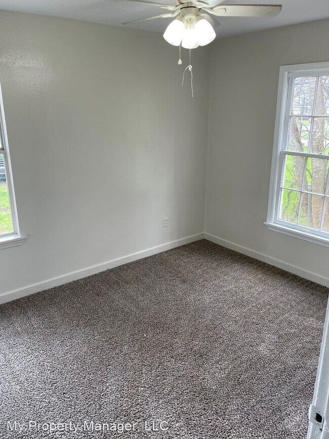 Building Photo - 3 br, 1 bath House - 7131 Suntan Street