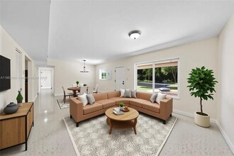 Building Photo - 1096 Raven Ave