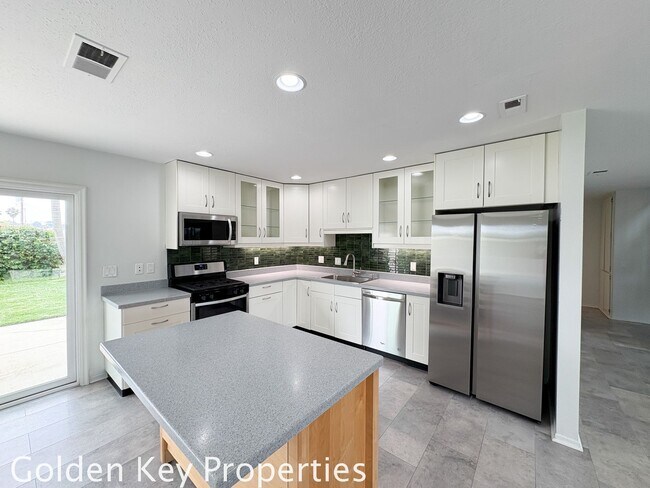 Foto del edificio - Welcome to this stunning 3-bedroom, 2-bathroom home located in the coveted Terramar Community in ...