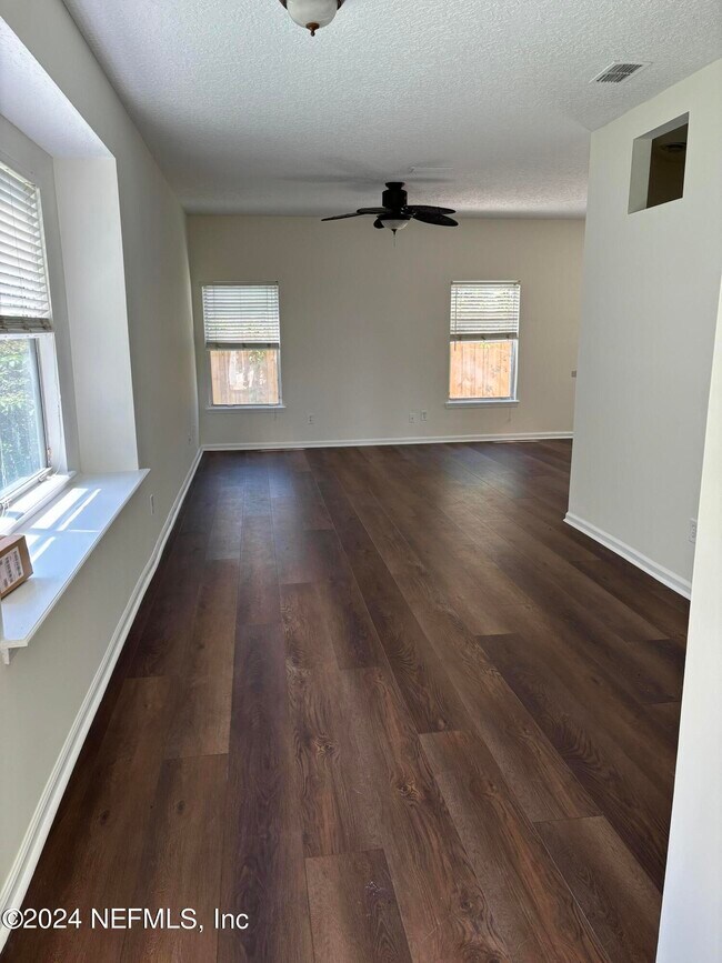 Foto del edificio - 124 Shelby's Cove Ct