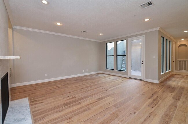 Foto del edificio - 15735 Tanya Cir