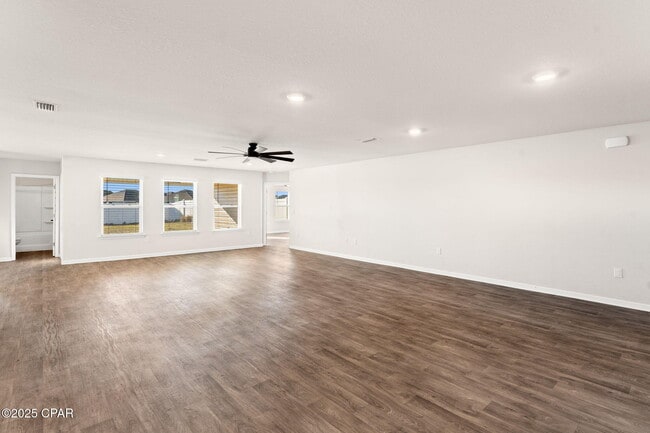 Foto del edificio - 152 Ryder Ln