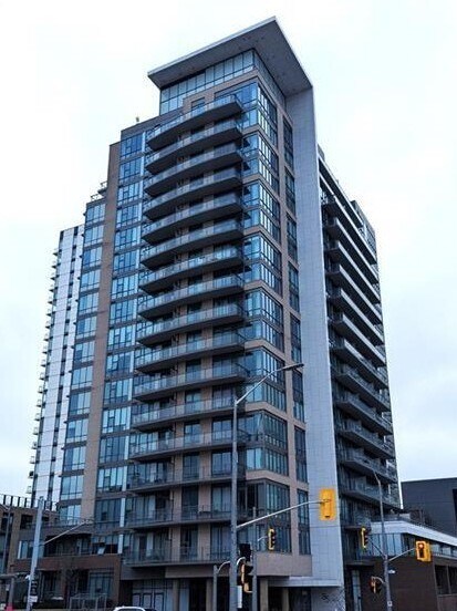 Building Photo - 85 Duke St W