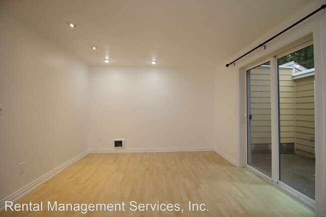 Foto del edificio - 2 br, 1.5 bath House - 1662 Village Park Pl