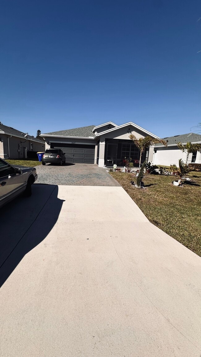 Photo - 3869 SE Lee St House