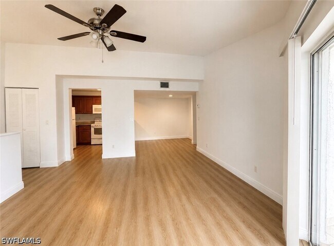 Building Photo - 161 Santa Clara Dr