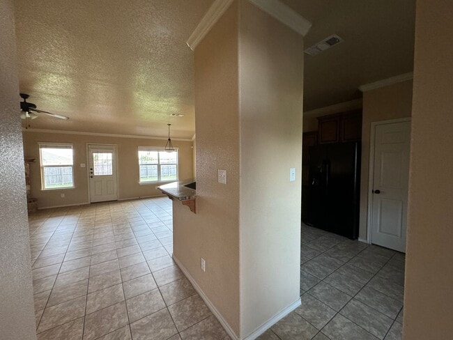 Foto del edificio - 3100 Rockwall Dr