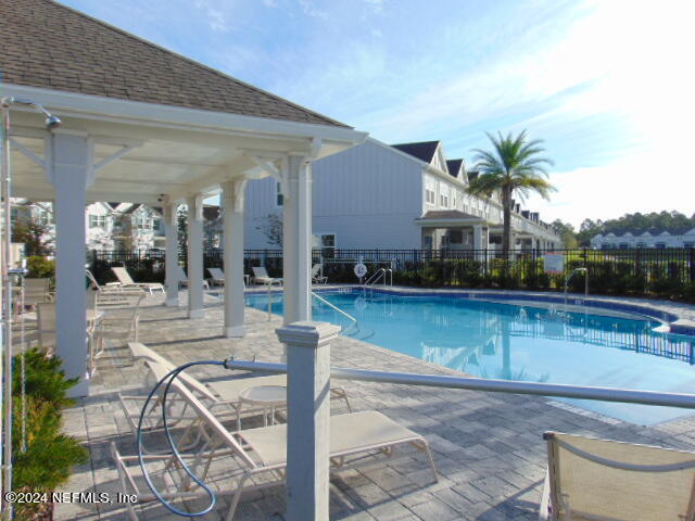 Building Photo - 12663 Josslyn Ln