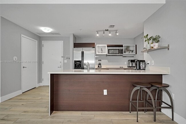 Foto del edificio - 1900 N Bayshore Dr