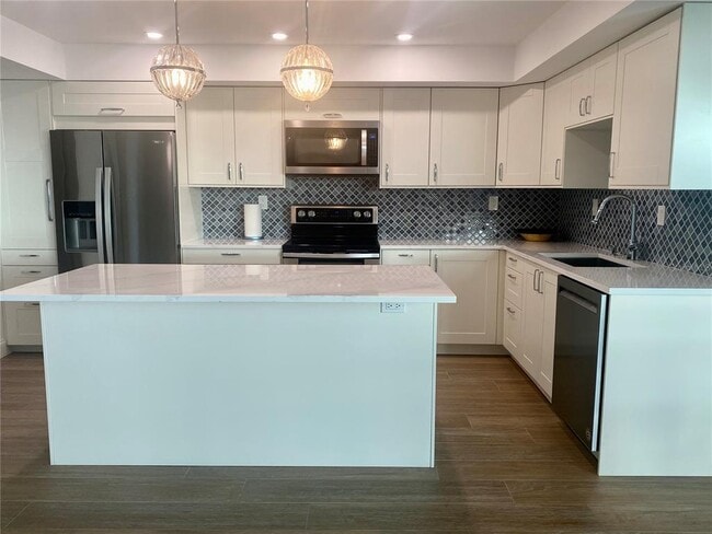 Building Photo - 5505 La Puerta Del Sol Blvd S