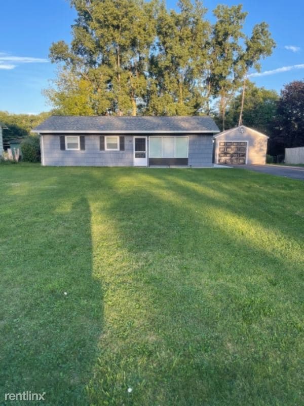 Primary Photo - 3 br, 1 bath House - 48 Rouge rd