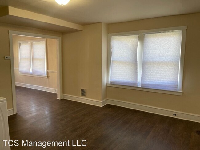 Building Photo - 3 br, 1 bath House - 2529 South Dewey Street