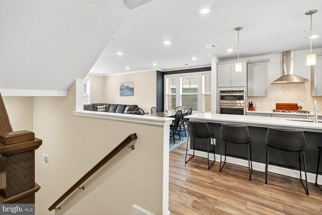 Building Photo - 43389 Radford Divide Ter