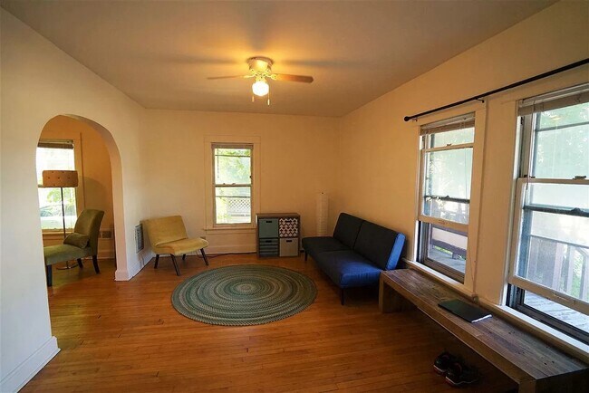 Foto del edificio - 2069 Winnebago St