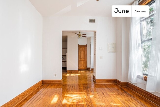 Foto del edificio - 3134 N Southport Ave