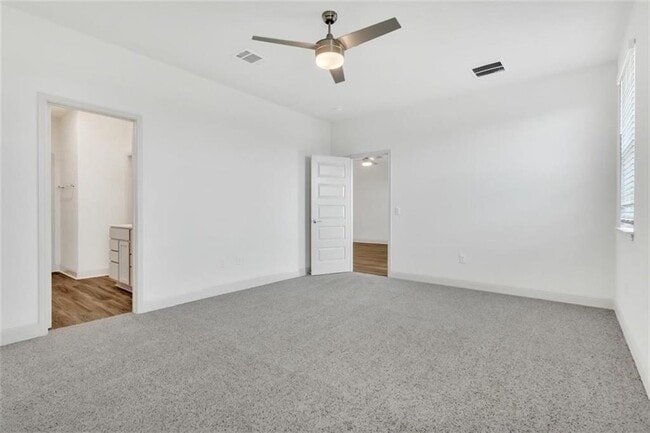 Building Photo - 17916 Curio Dr