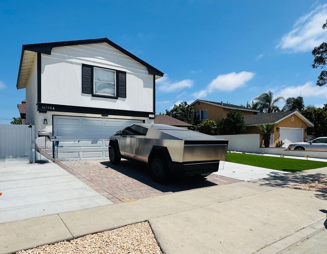 Primary Photo - Willow Cir