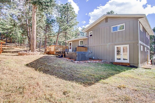 Building Photo - Peaceful 5 bdrm Mountain retreat in Woodla...