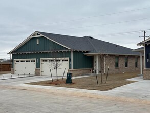 Building Photo - 2703 Belmont Rd