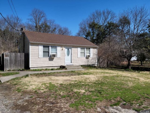 Foto principal - 575 Long Island Ave