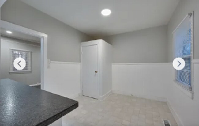 Foto del edificio - Charming 3BR Home in Old Hickory – Bright,...