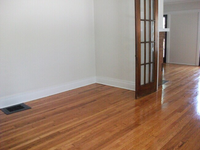 Building Photo - 624 Euclid Ave